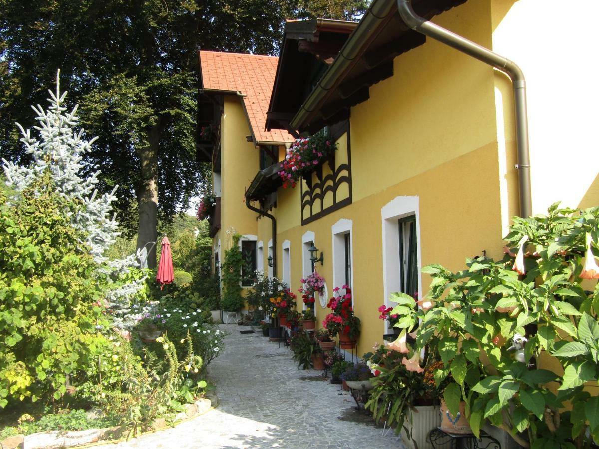 Villa Kreuthhof Appartements Klosterneuburg Ngoại thất bức ảnh